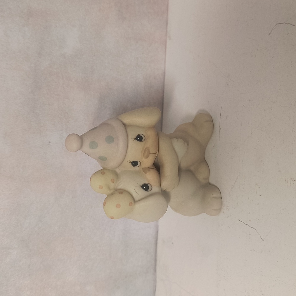 Precious Moments  Let's Be Friends  527270  Birthday Series Figurine 5.3.1